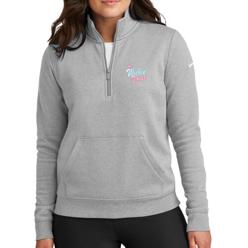 Women's Club Fleece Sleeve Swoosh 1/2 Zip Thumbnail